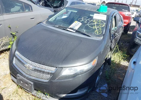 2015 Chevrolet Volt z USA, uszkodzony, nr VIN 1G1RD6E48FU128331